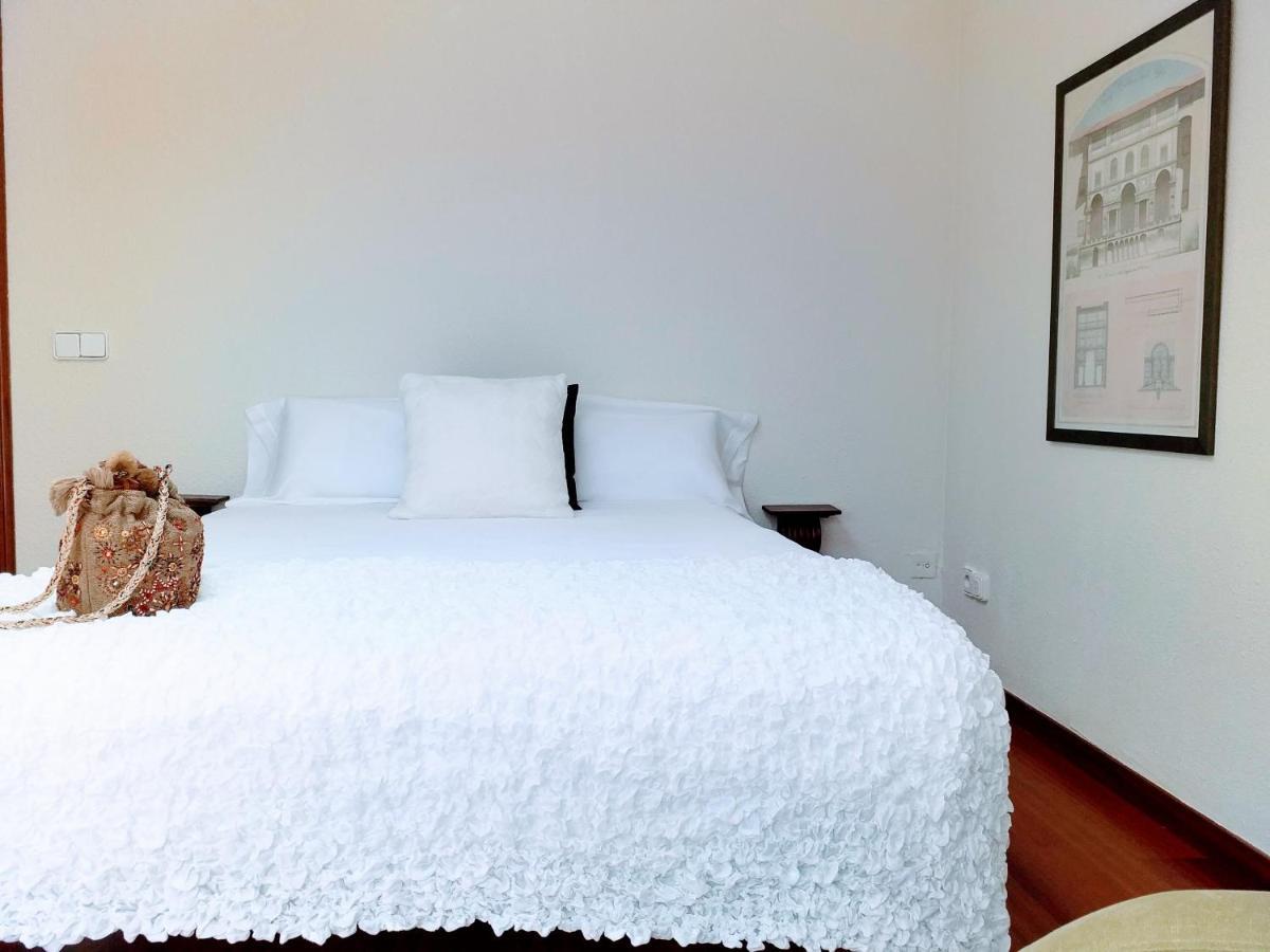 Large Apartment With Large And Sunny Terrace - Garden & Outdoor Gym , Alicante Center Exterior foto